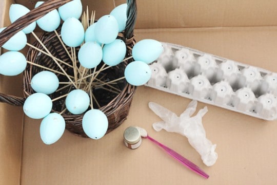 Speckled Egg Wreath - Prepare paint