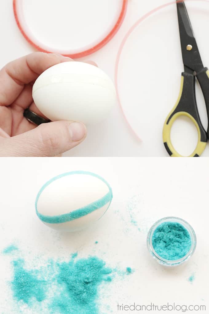 Decorating Easter Eggs with Flocking - Blue Stripes