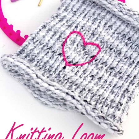 Don't know how to knit? No problem! Make this easy Knitting Loom Neck Warmer with absolutely no experience necessary. | triedandtrueblog.com