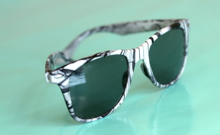 DIY marbled sunglasses 1