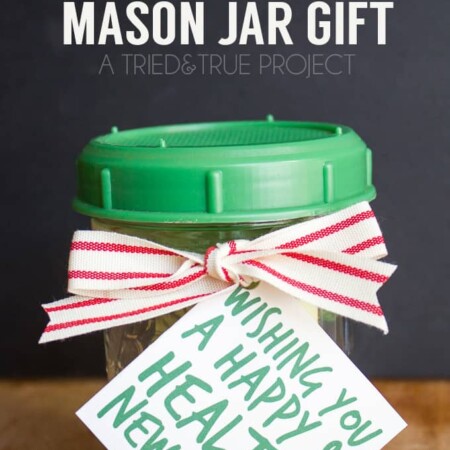 Looking for the perfect gift for a health conscious friend or co-worker? Check out this super easy Healthy Mason Jar Gift with free printable gift tag!