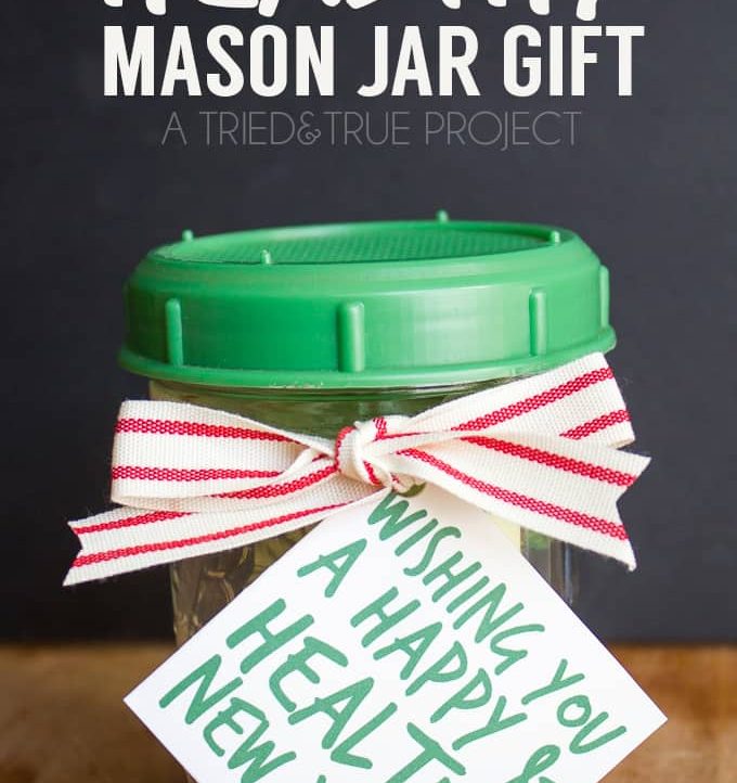 Looking for the perfect gift for a health conscious friend or co-worker? Check out this super easy Healthy Mason Jar Gift with free printable gift tag!