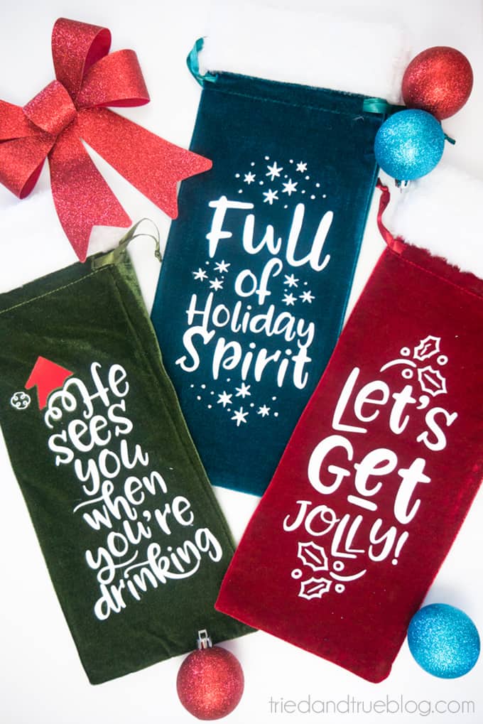 Holiday Wine Gift Bags Free SVG Files - Make in just minutes with the free file!